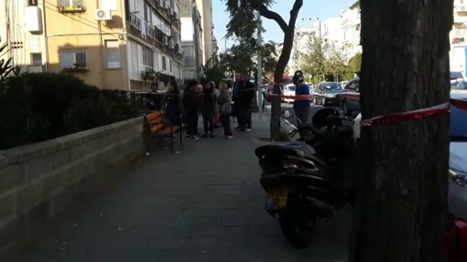 مشتبه يعتدي على زوجته بمطرقة وحالتها حرجة